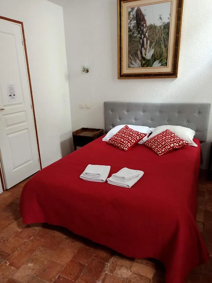 Hotel Saint Amant Le Palais